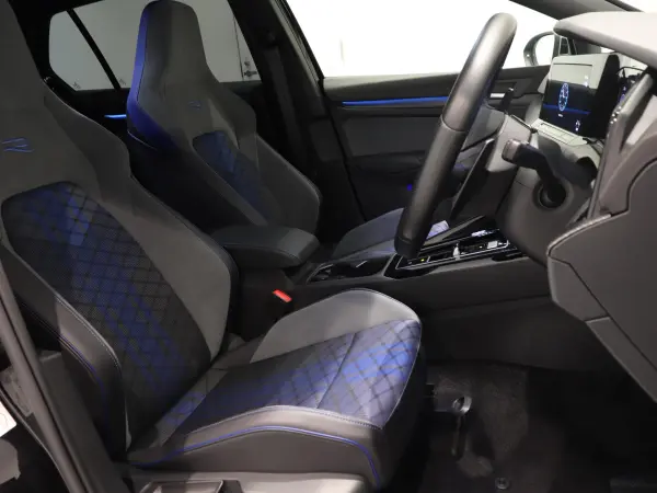 Volkswagen Golf R 4WD — photo 9