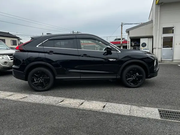 2025 Mitsubishi Eclipse Cross — photo 3