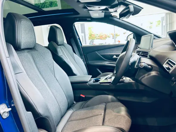 Peugeot 3008 GT Blue HDi Diesel Turbo — photo 9
