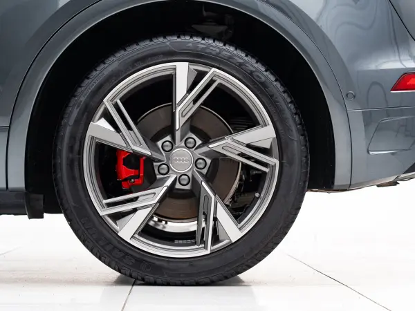 2021 Audi Q5 — photo 9 | Tuminion Kenya