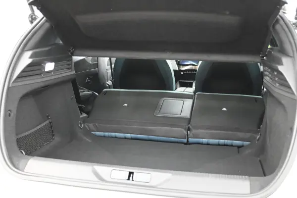 Peugeot 308 GT Blue HDi Blue Nappa Edition Diesel Turbo Limited 200 Units ACC Blue Nappa Leather Seat Heater Panoramic Sunroof Genuine Navigation CarPlay 360 Vision FOCAL Ambient Lighting 18AW 2-Year Warranty (Pearl White) — photo 9