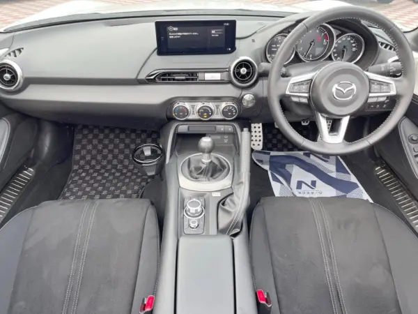 2024 Mazda Roadster — photo 2