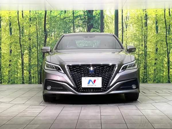 2021 Toyota Crown — photo 8 | Tuminion Kenya