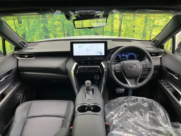 2026 Toyota Harrier — photo 2