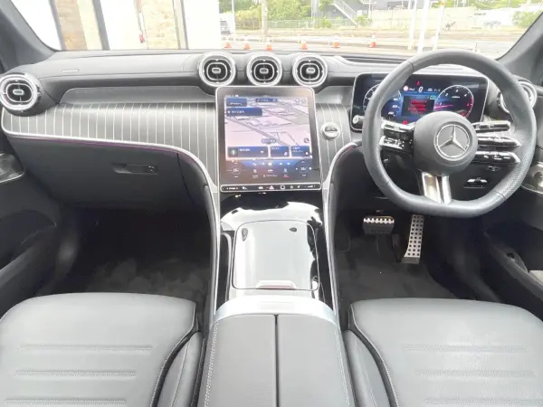 2024 Mercedes-benz Glc — photo 2