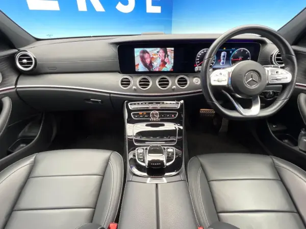 2019 Mercedes E Class — photo 2