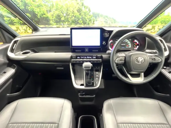 2025 Toyota Noah — photo 2 | Tuminion Kenya