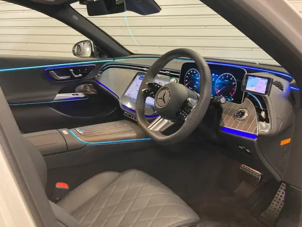 Mercedes-Benz E-Class Wagon E300 Exclusive AMG Line Package (ISG) MP202502 New Car Warranty (Mercedes Care) Inherited AMG Line Head-Up Display Leather Seats Perfume Atomizer Panoramic Sunroof Burmester Sound Front/Rear Genuine Drive Recorder Seat Ventilator (Opalite White) — photo 9