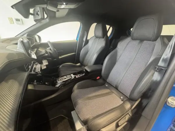 Peugeot 208 GT Certified Used Car Collision Mitigation Brake ETC Genuine Navigation Drive Recorder Function Digital Inner Mirror 17-inch Alloy Wheels Full-Seg TV Interior Ambient Light ETC 2.0 (Vertigo Blue) — photo 9