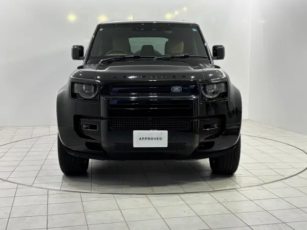 Land Rover Defender 110 X Dynamic HSE D350 Certified Used Car MERIDIAN Sunroof Black Pack 20 inch AW (Santorini Black Metallic) — photo 7