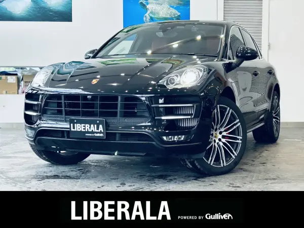 Porsche Macan Turbo PDK 4WD