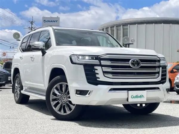 2024 Toyota Landrcuiser 300 — photo 9 | Tuminion Kenya