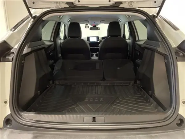 2021 Peugeot 2008 — photo 3