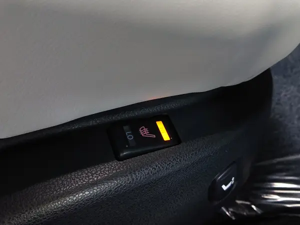 Nissan GT-R 3.8 Premium Edition 4WD — photo 9