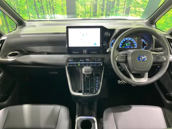 Toyota Noah 1.8 Hybrid S-Z Comfort Convenience Package Safety Sense Genuine 10.5-inch Navigation Backup Camera Dual Power Sliding Doors Power Tailgate Seat Heated Second Row Ottoman Rear Auto Air Conditioner AC100V Power Outlet Auto High Beam (White Pearl Crystal Shine) — photo 7