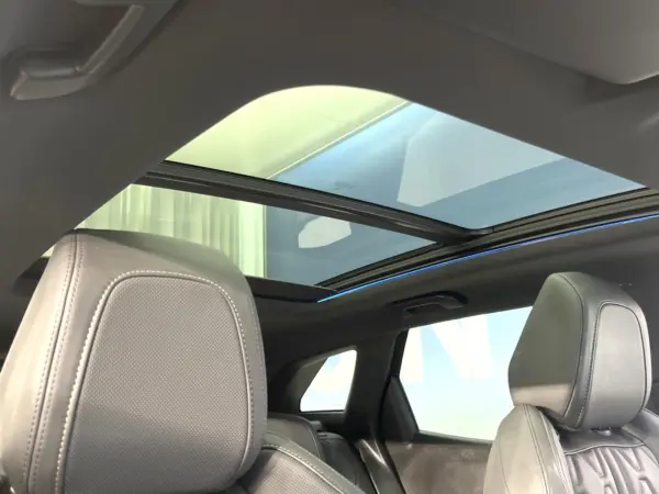 2019 Peugeot 3008 — photo 3
