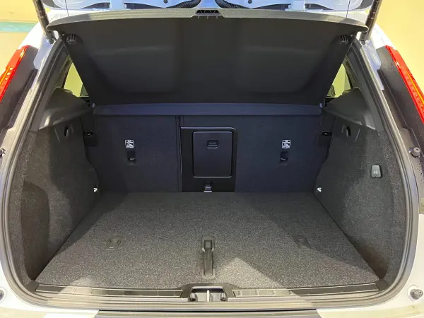 Volvo XC40 Ultra B4 AWD 4WD — photo 7