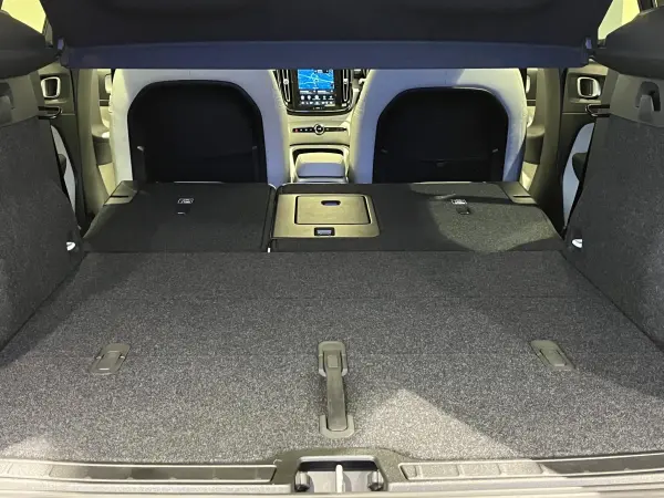 Volvo XC40 Ultra B4 AWD 4WD — photo 9