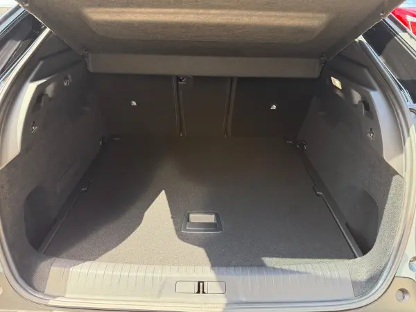 Peugeot 3008 GT Alcantara Package Hybrid — photo 8