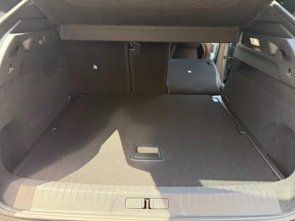 Peugeot 3008 GT Alcantara Package Hybrid — photo 9