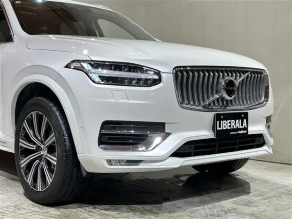 Volvo XC90 B6 AWD Inscription 4WD Leather Seats (White) — photo 9