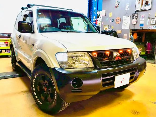 2005 Mitsubishi Pajero — photo 2 | Tuminion Kenya