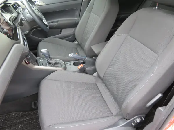 2021 Volkswagen Polo — photo 2