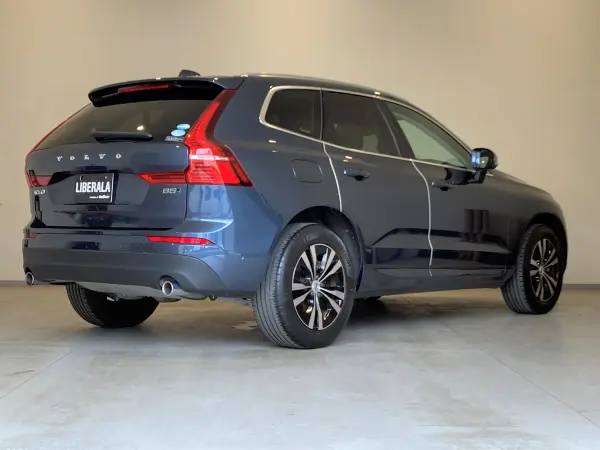 2021 Volvo Xc60 — photo 3