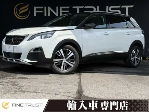 Peugeot 5008 Allure Panoramic Sunroof Display Audio 6-Month Unlimited Mileage Warranty Adaptive Cruise Control Top View Camera Non-Smoking Vehicle LED Headlights Power Back Door Half Leather Seats Bluetooth (Two-Tone White Black) — 2018, 48,000km, for sale in Kenya