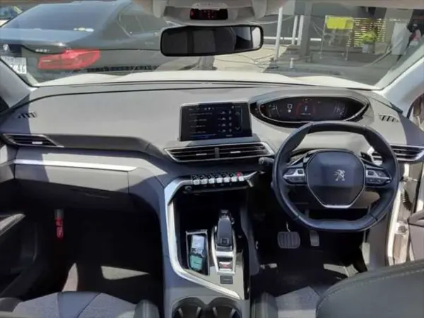 2018 Peugeot 5008 — photo 2 | Tuminion Kenya
