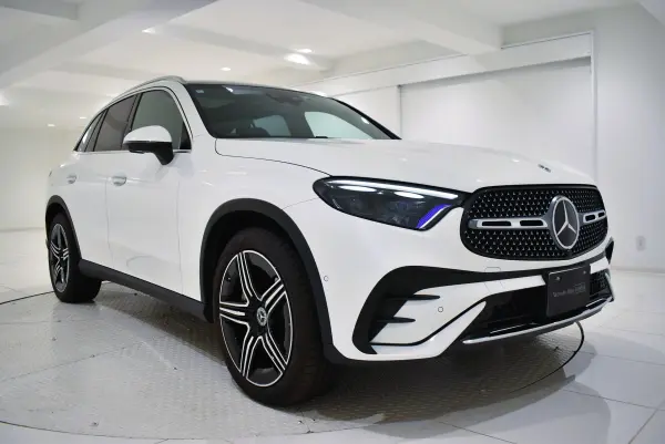Mercedes-Benz GLC220 d 4MATIC (ISG equipped model) AMG Line Package Diesel Turbo 4WD MP202401 Authorized Certified Used Car / 2-Year Warranty / Leather Exclusive Package / Drivers Package / Panoramic Sliding Roof / Rear Axle Steering / AIR MATIC / Open Pore Wood / Burmester 3D Sound / HUD (Opalite White) — photo 9
