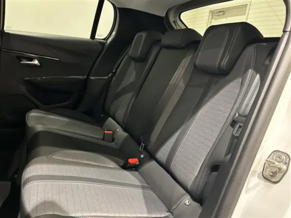 2020 Peugeot 208 — photo 3