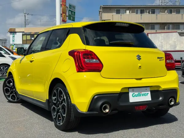 2019 Suzuki Swift — photo 3