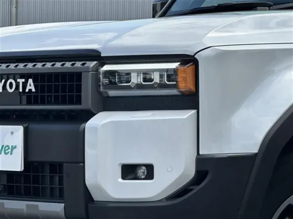 Toyota Land Cruiser 250 2.8 ZX Diesel Turbo 4WD One Owner Sunroof Leather Seat (White Pearl) — photo 9