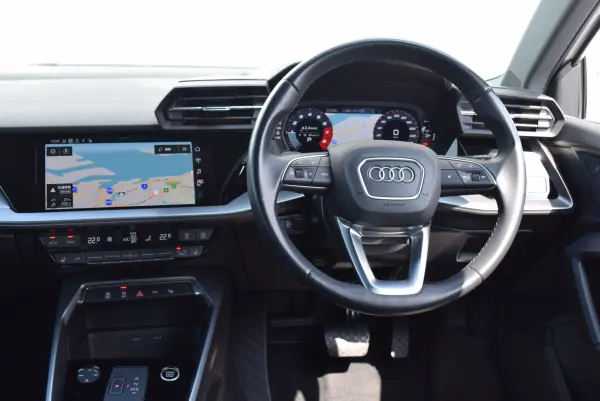 Audi A3 Sportback 30 TFSI Advanced (Glacier White Metallic) — photo 8