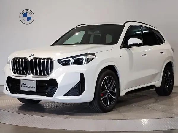 BMW X1 xDrive20i M Sport DCT 4WD One Owner Half Leather Seat Auto Trunk Head-Up Display Memory Power Seat Apple CarPlay Paddle Shift Active Cruise Control Seat Heater (Alpine White)