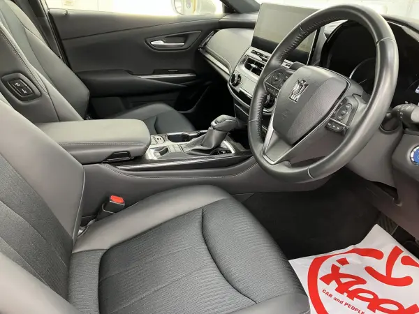 Toyota Crown Hybrid 2.5 RS Four 4WD — photo 7