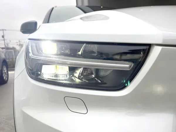 2018 Volvo Xc40 — photo 9 | Tuminion Kenya