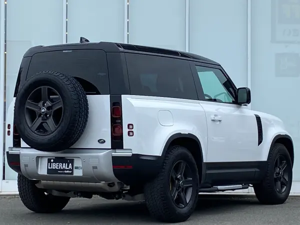 2022 Landrover Defender — photo 9 | Tuminion Kenya