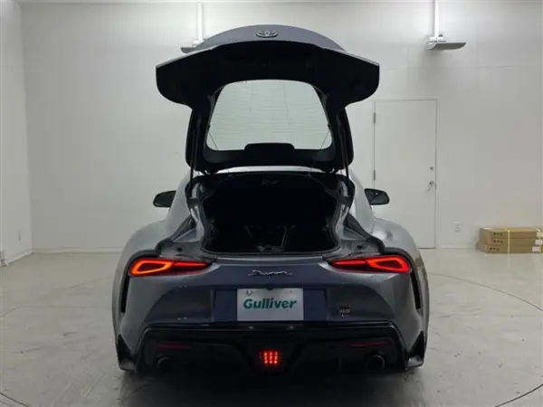 Toyota Supra 2.0 SZ-R JBL Premium Sound / Inline 4 Turbo (Grey Metallic) — photo 9