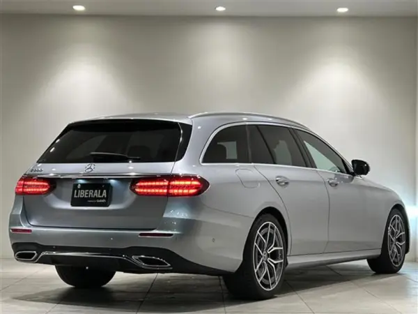Mercedes-Benz E-Class Wagon E200 Sport (BSG Model) — photo 8