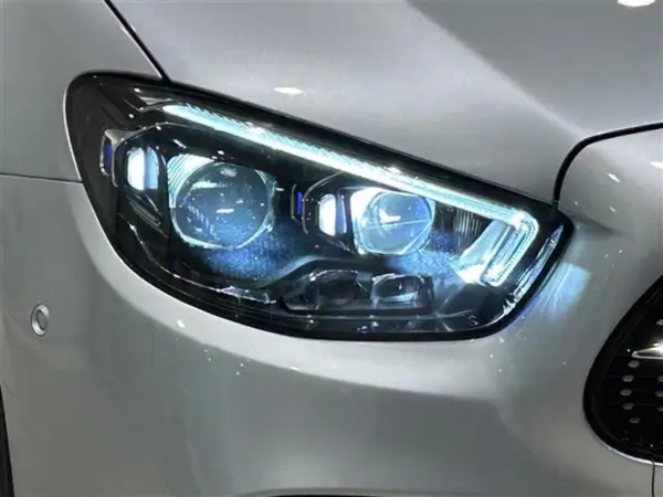 Mercedes-Benz E-Class Wagon E200 Sport (BSG Model) — photo 9
