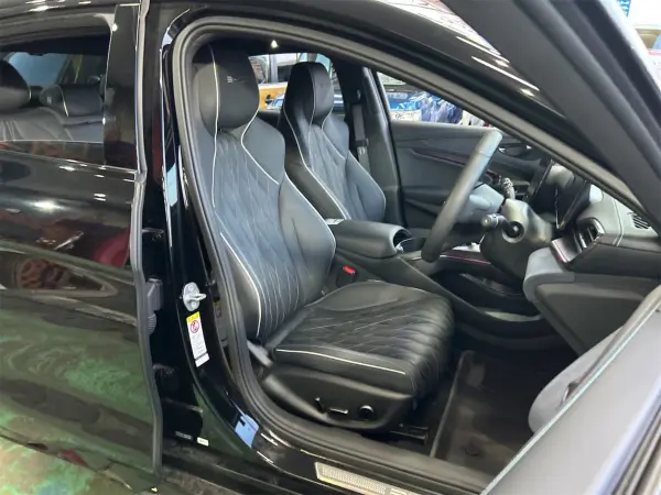 BYD Seal Base Model Corporate One Owner Glass Roof Genuine Navigation 360° Camera Dynaudio Speakers Leather Seats Power Seats Cruise Control LED Headlights SOS Call Collision Mitigation Brake Corner Sensors Misapplication Prevention (Cosmos Black) — photo 7