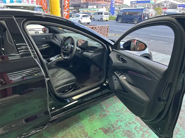 BYD Seal Base Model Corporate One Owner Glass Roof Genuine Navigation 360° Camera Dynaudio Speakers Leather Seats Power Seats Cruise Control LED Headlights SOS Call Collision Mitigation Brake Corner Sensors Misapplication Prevention (Cosmos Black) — photo 9