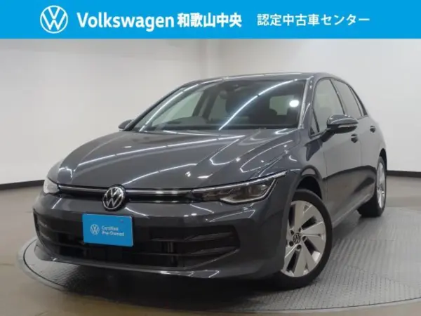 2025 Volkswagen Golf — photo 1