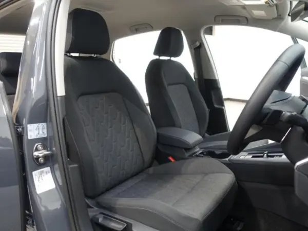 2025 Volkswagen Golf — photo 8 | Tuminion Kenya
