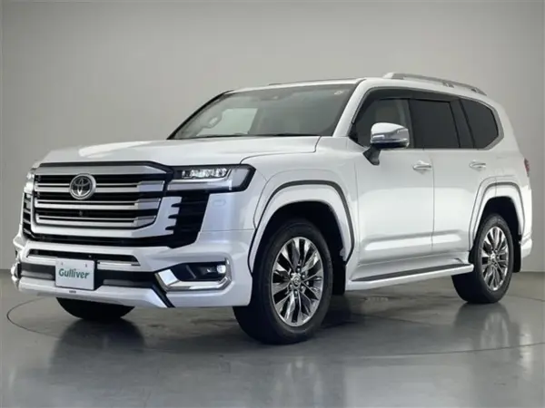 2024 Toyota Landrcuiser 300 — photo 9 | Tuminion Kenya