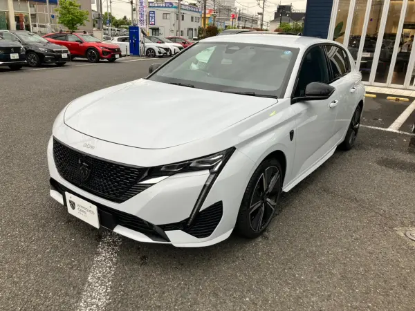 2025 Peugeot 308 — photo 2