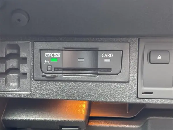 2020 Volkswagen Tiguan — photo 2