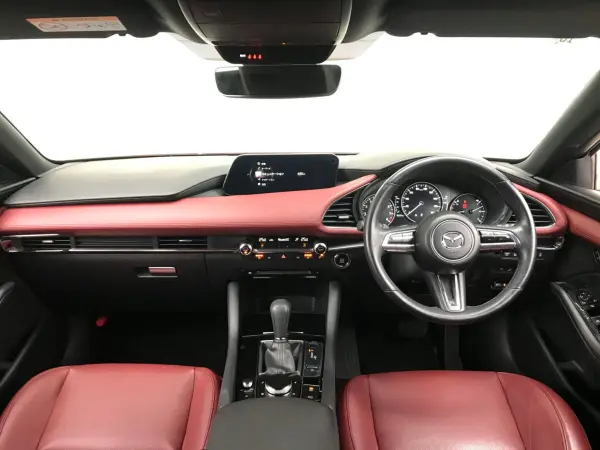 2022 Mazda 3 Fastback — photo 3
